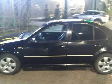 Volkswagen Jetta 2004 года за 2 500 000 тг. в Астана – фото 2