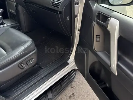 Toyota Land Cruiser Prado 2023 года за 27 800 000 тг. в Астана – фото 6
