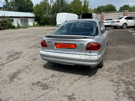 Ford Mondeo 1995 года за 700 000 тг. в Караганда – фото 4