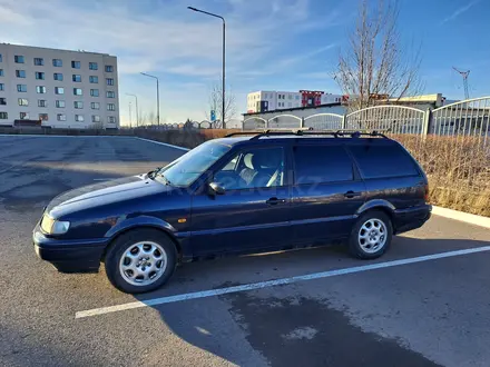 Volkswagen Passat 1994 года за 3 000 000 тг. в Астана – фото 11