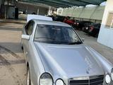 Mercedes-Benz E 320 1998 года за 4 200 000 тг. в Талдыкорган – фото 2