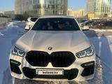 BMW X6 2021 годаfor43 990 000 тг. в Астана – фото 2