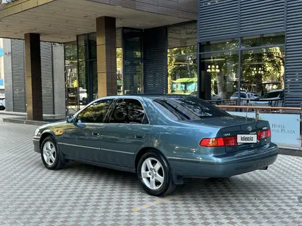 Toyota Camry 2000 года за 5 200 000 тг. в Шымкент – фото 3