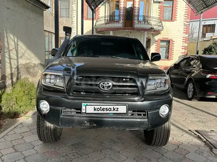 Toyota Tacoma 2006 года за 12 200 000 тг. в Тараз