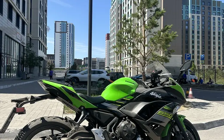 Kawasaki  EX 650 2018 года за 4 000 000 тг. в Астана