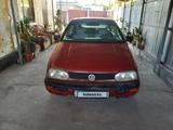 Volkswagen Golf 1992 годаүшін1 000 000 тг. в Есик