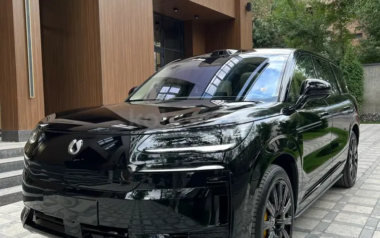 Denza N9 Flagship 2025 годаfor41 000 000 тг. в Алматы
