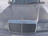 Mercedes-Benz E 200 1991 годаfor1 258 700 тг. в Кокшетау – фото 2