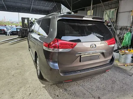 Toyota Sienna 2014 года за 14 500 000 тг. в Астана – фото 24