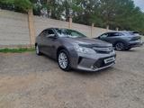 Toyota Camry 2015 года за 9 200 000 тг. в Астана – фото 2