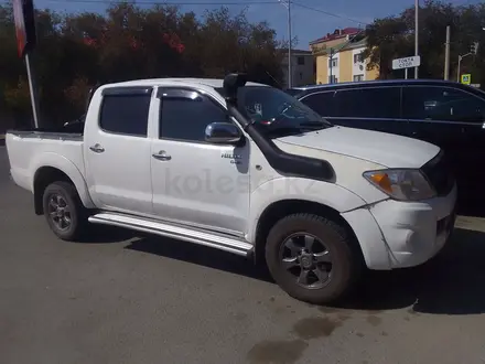 Toyota Hilux 2006 года за 4 500 000 тг. в Атырау – фото 2