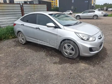 Hyundai Accent 2014 года за 3 500 000 тг. в Астана – фото 2