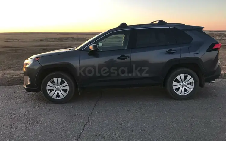 Toyota RAV4 2020 года за 12 600 000 тг. в Экибастуз