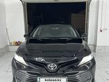 Toyota Camry 2019 года за 14 200 000 тг. в Атырау – фото 3