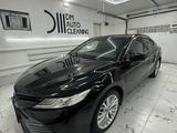 Toyota Camry 2019 года за 14 200 000 тг. в Атырау – фото 5