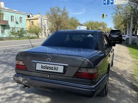 Mercedes-Benz E 280 1994 года за 1 700 000 тг. в Кызылорда – фото 5