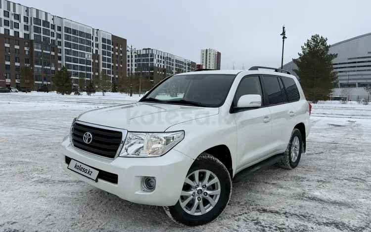 Toyota Land Cruiser 2014 годаfor19 800 000 тг. в Астана