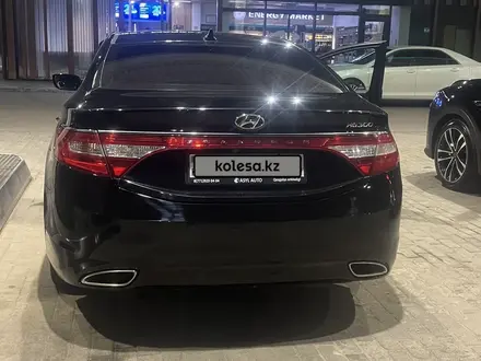 Hyundai Grandeur 2012 года за 8 800 000 тг. в Шымкент