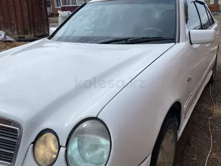 Mercedes-Benz E 200 1997 года за 2 200 000 тг. в Кокшетау – фото 8