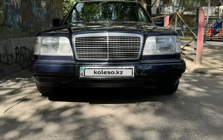 Mercedes-Benz E 200 1994 годаүшін3 000 000 тг. в Алматы