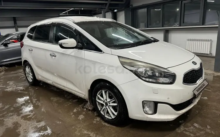 Kia Carens 2015 года за 8 700 000 тг. в Астана