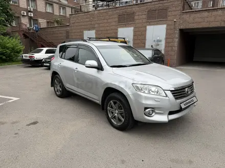 Toyota RAV4 2010 года за 6 300 000 тг. в Алматы – фото 2