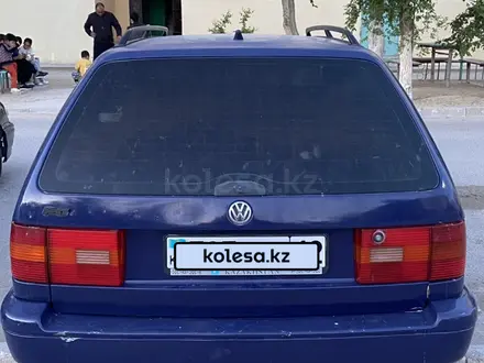 Volkswagen Passat 1996 года за 1 300 000 тг. в Жанаозен – фото 2