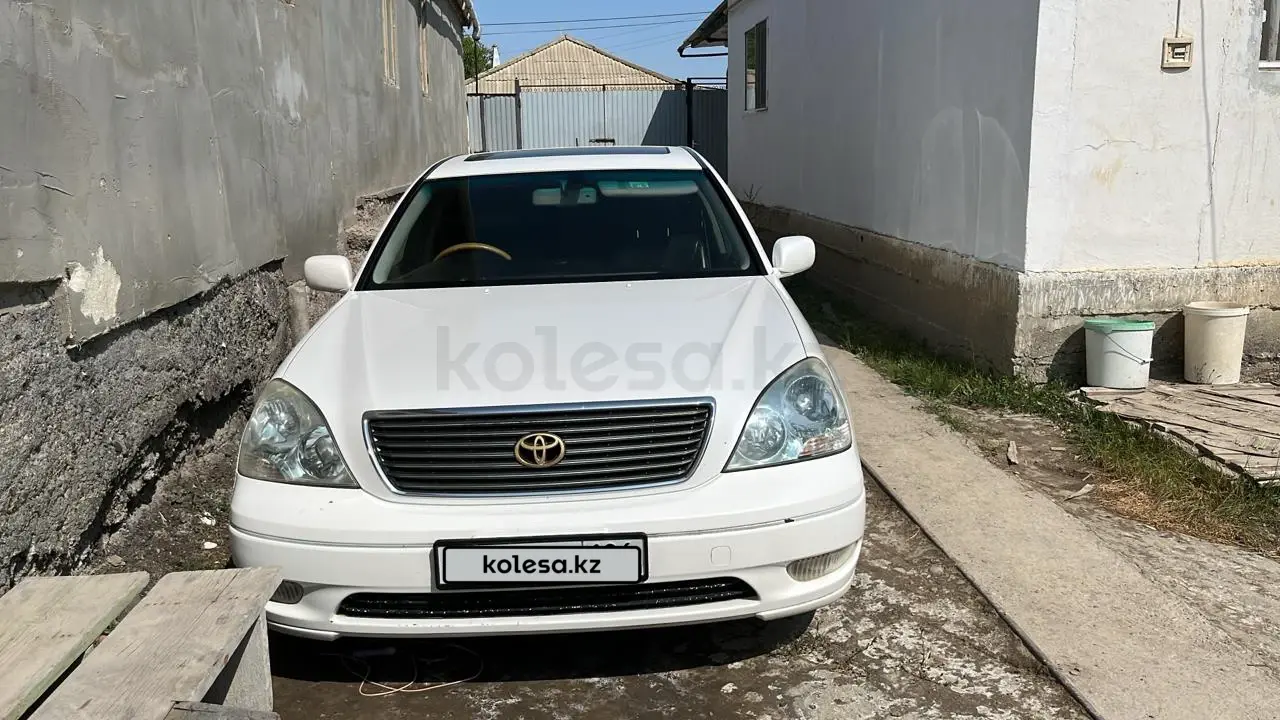 Toyota Celsior, 2001