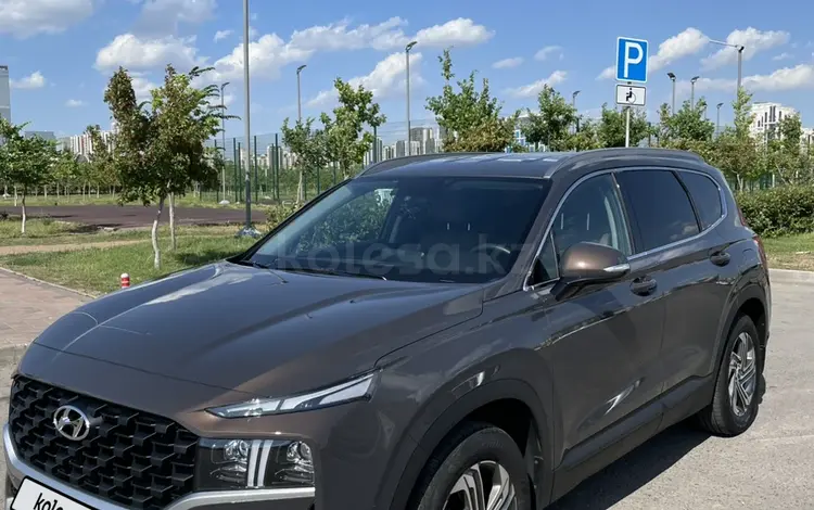 Hyundai Santa Fe 2021 годаүшін16 200 000 тг. в Астана