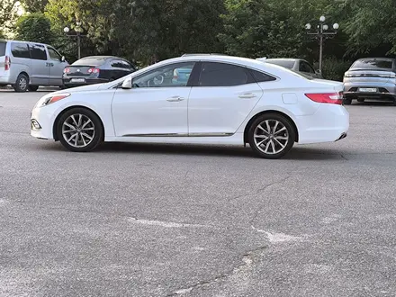 Hyundai Grandeur 2015 года за 8 200 000 тг. в Шымкент – фото 10