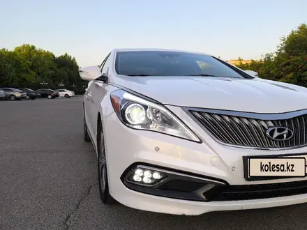 Hyundai Grandeur 2015 года за 8 200 000 тг. в Шымкент – фото 13