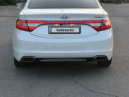 Hyundai Grandeur 2015 года за 8 200 000 тг. в Шымкент – фото 8
