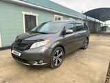 Toyota Sienna 2013 годаfor10 500 000 тг. в Атырау