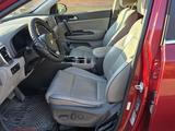 Kia Sportage 2017 года за 7 500 000 тг. в Атырау – фото 2