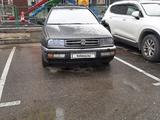 Volkswagen Vento 1993 года за 850 000 тг. в Шымкент