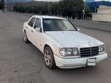 Mercedes-Benz E 230 1986 года за 1 500 000 тг. в Алматы – фото 2