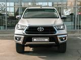 Toyota Hilux 2022 года за 20 990 000 тг. в Актау – фото 2