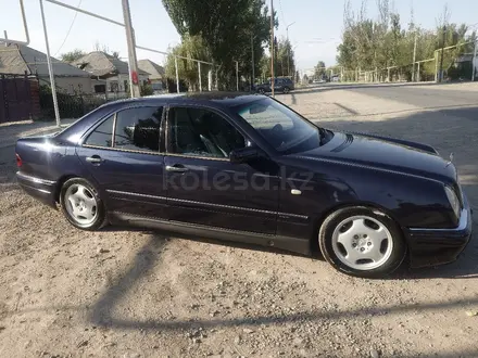 Mercedes-Benz E 280 1998 года за 3 900 000 тг. в Алматы – фото 3