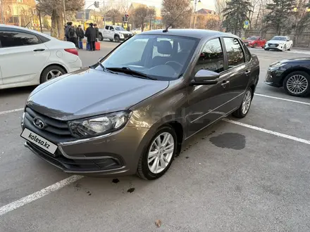 ВАЗ (Lada) Granta 2190 2022 года за 4 700 000 тг. в Алматы – фото 3