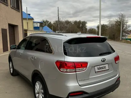 Kia Sorento 2015 года за 7 200 000 тг. в Уральск – фото 5