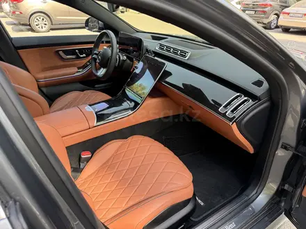 Mercedes-Benz S 500 2023 года за 61 000 000 тг. в Алматы – фото 15