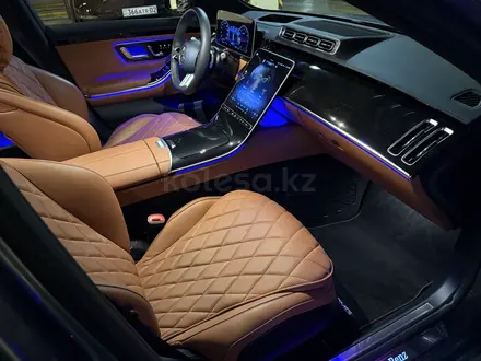 Mercedes-Benz S 500 2023 года за 61 000 000 тг. в Алматы – фото 17