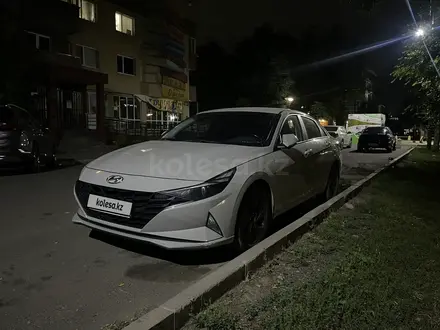 Hyundai Elantra 2021 года за 8 000 000 тг. в Алматы – фото 3