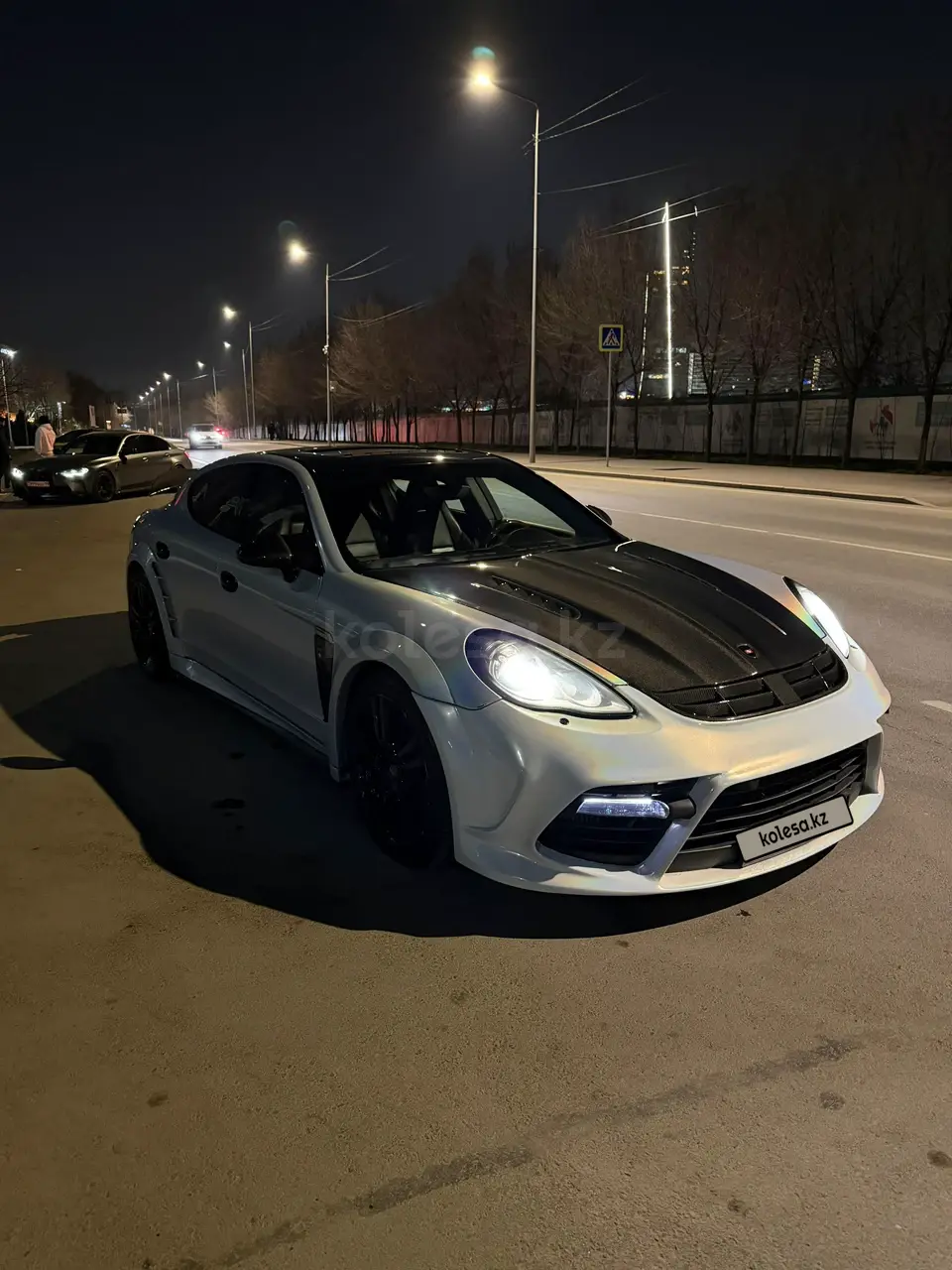 Porsche Panamera, 2011
