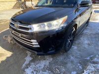 Toyota Highlander 2017 годаүшін9 000 000 тг. в Атырау