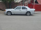 Mercedes-Benz E 300 1992 года за 1 649 586 тг. в Алматы – фото 5