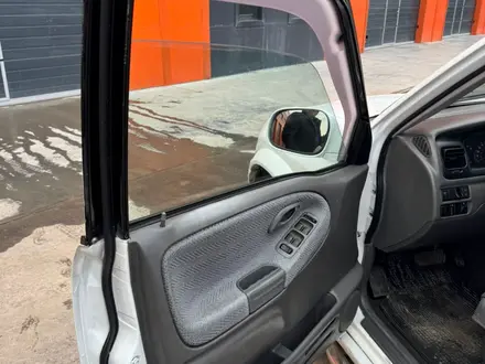 Suzuki Grand Vitara 2000 года за 2 700 000 тг. в Алматы – фото 17