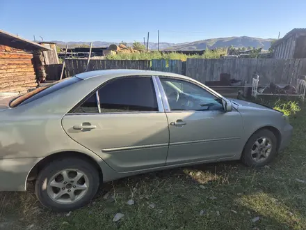 Toyota Camry 2004 года за 4 900 000 тг. в Риддер – фото 2