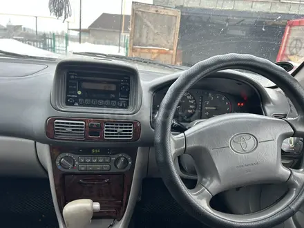 Toyota Corolla 2000 года за 1 500 000 тг. в Астана