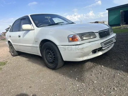 Toyota Corolla 2000 года за 1 500 000 тг. в Астана – фото 2